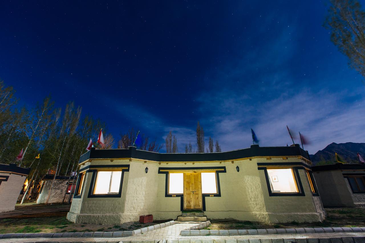 Ladakh Sarai Resort Leh Buitenkant foto